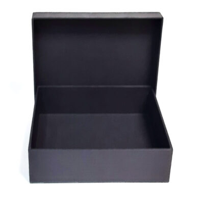 Eleganckie, czarne pudełko prezentowe lub etui do przechowywania